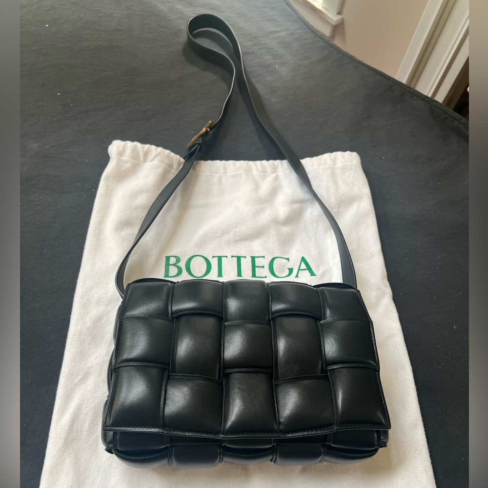 Bottega Veneta Padded Casette Crossbody Bag Black Leather Classic Medium